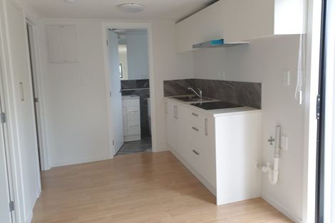 Photo of property in 24 Tamahere Drive, Glenfield, Auckland, 0629