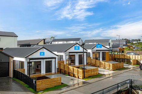 Photo of property in 7b Kotiu Place, Massey, 0614