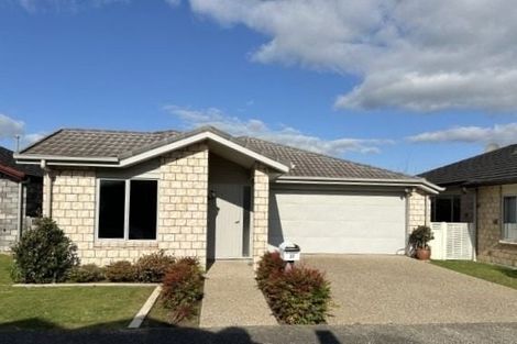 Photo of property in 37 Scoria Close, Pyes Pa, Tauranga, 3112