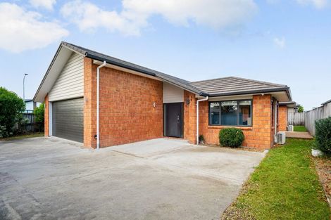 Photo of property in 2 Southbrook Close, Glenview, Hamilton, 3206