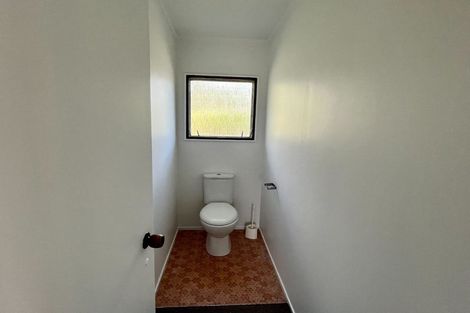 Photo of property in 2/107 Lake Road, Northcote, Auckland, 0627