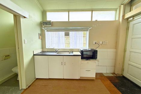 Photo of property in 56 Durie Street, Durie Hill, Wanganui, 4500