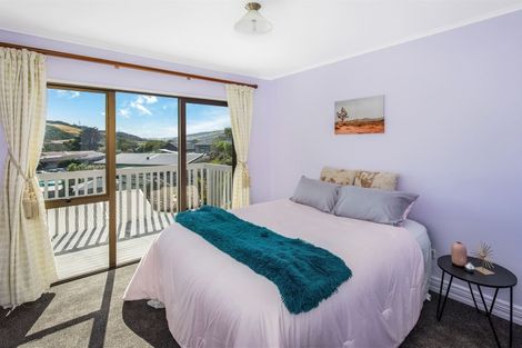 Photo of property in 84 Churton Drive, Churton Park, Wellington, 6037