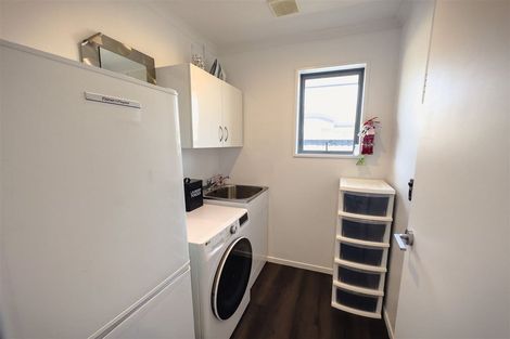 Photo of property in 39 Vivian Street, Burwood, Christchurch, 8083