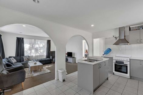 Photo of property in 14 Malaspina Place, Papatoetoe, Auckland, 2025