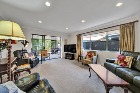 Photo of property in 20a Kellyville Heights, Merrilands, New Plymouth, 4312