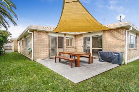 Photo of property in 17 Jelicich Court, Henderson, Auckland, 0612