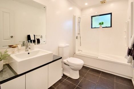 Photo of property in 22 Domanski Crescent, Owhiro Bay, Wellington, 6023