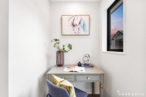 Photo of property in 26-28 Pomaria Road, Henderson, Auckland, 0610