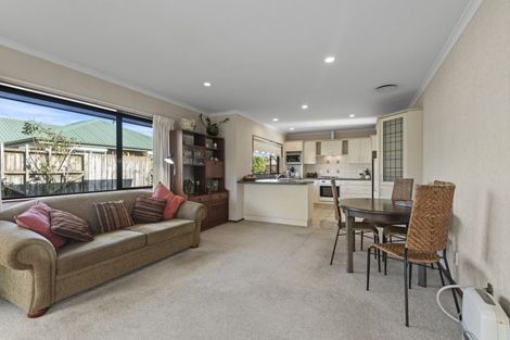 Photo of property in 35 Presidential Drive, Milson, Palmerston North, 4414