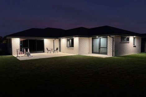 Photo of property in 11 Kimbrae Drive, Rototuna North, Hamilton, 3210