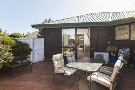 Photo of property in 36 Lowry Avenue, Redwood, Christchurch, 8051