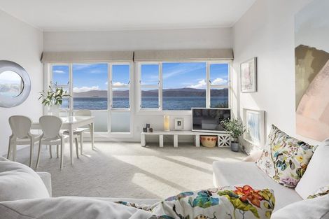 Photo of property in 147 Marine Parade, Seatoun, Wellington, 6022
