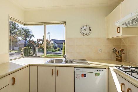Photo of property in 6 Flemington Place, Taradale, Napier, 4112