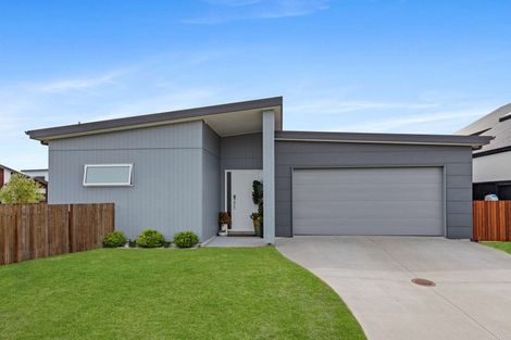 Photo of property in 14 Awatira Drive, Papamoa Beach, Papamoa, 3118