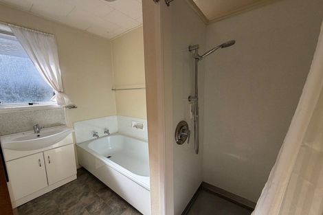 Photo of property in 1/701 Saint Aubyn, Saint Leonards, Hastings, 4120