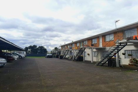 Photo of property in 11/90 Kenderdine Road, Papatoetoe, Auckland, 2025