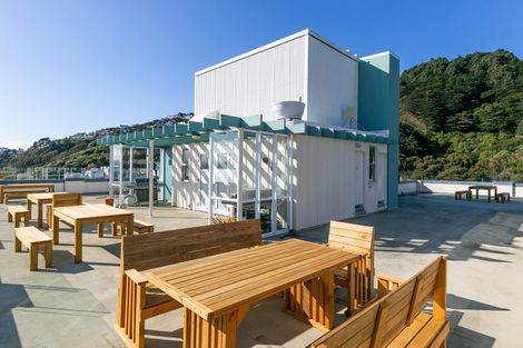 Photo of property in Jerningham Apartments, 20 Oriental Terrace, Oriental Bay, Wellington, 6011