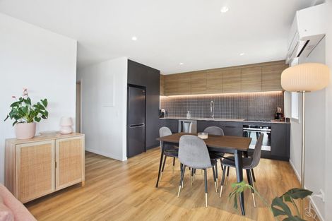 Photo of property in 3/2 Sioux Road, Hobsonville, Auckland, 0616