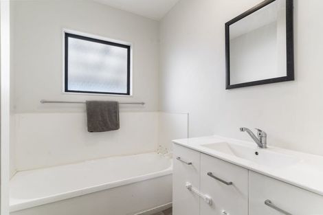Photo of property in 1/3 Matama Road, Glen Eden, Auckland, 0602