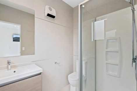 Photo of property in 19 Waituarua Drive, Takanini, 2112