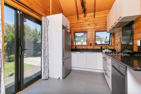 Photo of property in 261 Great North Road, Henderson, Auckland, 0612