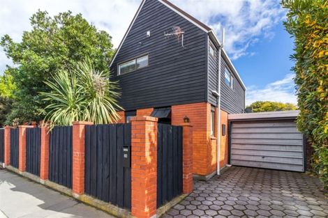 Photo of property in 2b Coles Place, St Albans, Christchurch, 8014