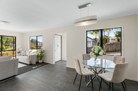 Photo of property in 3/24 Eastglen Road, Glen Eden, Auckland, 0602