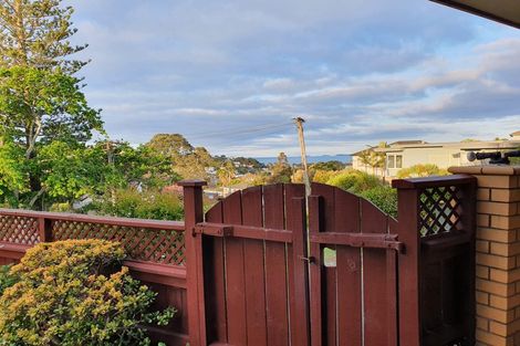 Photo of property in 1a Penning Road, Milford, Auckland, 0620