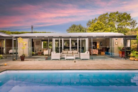 Photo of property in 29 Mill Road, Clive, 4102