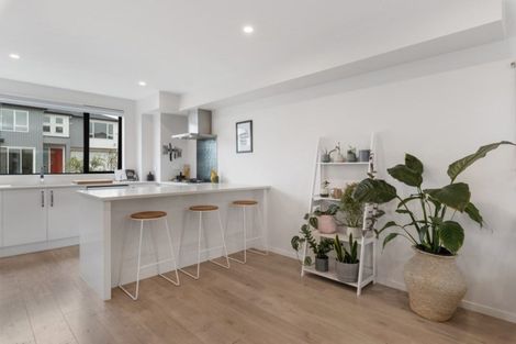 Photo of property in 28 Kearns Drive, Hobsonville, Auckland, 0616