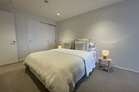 Photo of property in 28 Viridian Avenue, Rosehill, 2113