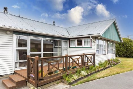 Photo of property in 15 Whitehall Street, Mairehau, Christchurch, 8013
