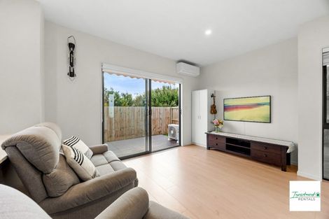 Photo of property in 77 John Gray Street, Papakura, 2110