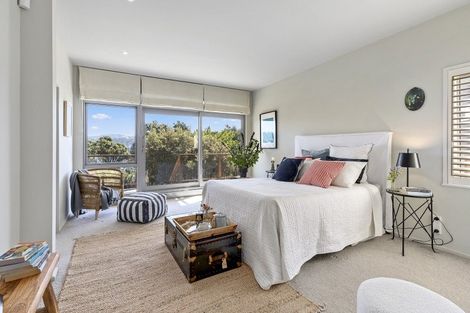 Photo of property in Beauport Apartments, 30u2 The Crescent, Roseneath, Wellington, 6011