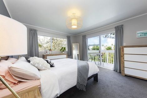Photo of property in 2/59 Jaemont Avenue, Te Atatu South, Auckland, 0610