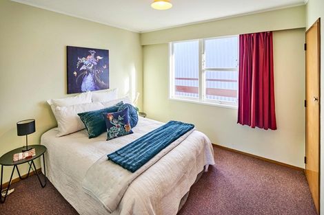 Photo of property in 2/16 Rolleston Street, Mount Cook, Wellington, 6021