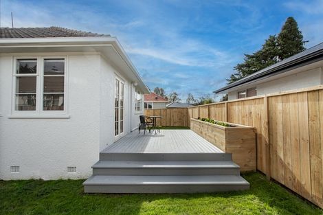 Photo of property in 41u1 Ross Crescent, Fairfield, Hamilton, 3214