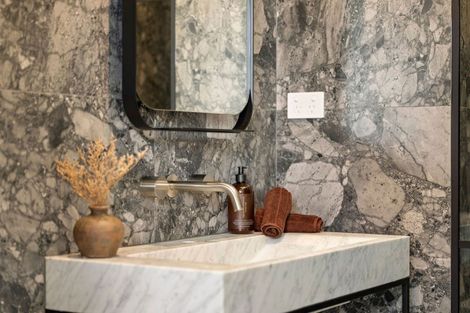 Photo of property in 10 Soudley Court, Jacks Point, Queenstown, 9371