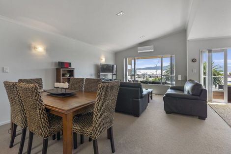 Photo of property in 4/1 Marine Parade, Paraparaumu Beach, Paraparaumu, 5032