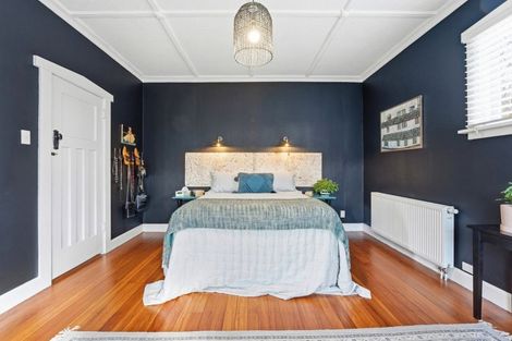 Photo of property in 33 Grey Street, College Estate, Whanganui, 4500