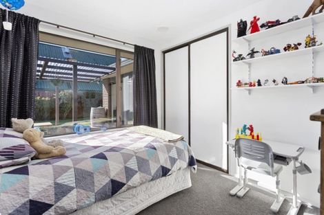 Photo of property in 30 Connemara Drive, Northwood, Christchurch, 8051