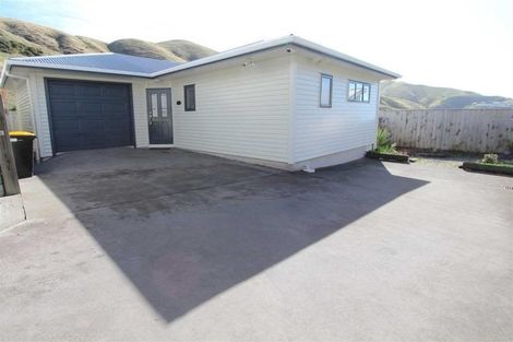 Photo of property in 64 Waverton Terrace, Churton Park, Wellington, 6037