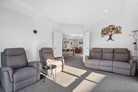 Photo of property in 27 Anderton Crescent, Mosgiel, 9024