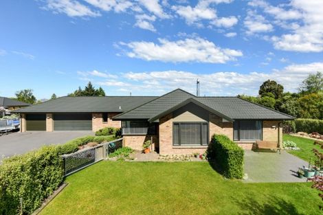 Photo of property in 5 Perrin Place, Darfield, 7510
