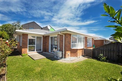 Photo of property in 3/5 Broadbent Street, Riccarton, Christchurch, 8041