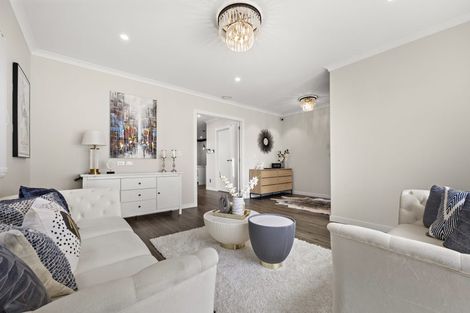 Photo of property in 30 Hikuawa Road, Flat Bush, Auckland, 2019