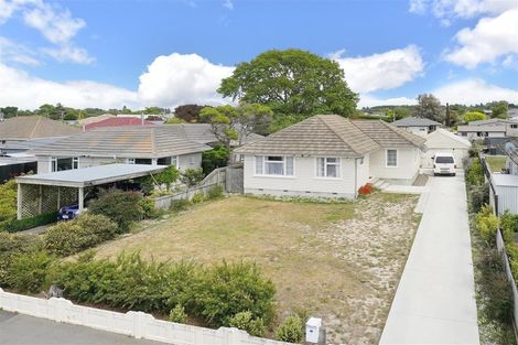 Photo of property in 28 Vivian Street, Burwood, Christchurch, 8083
