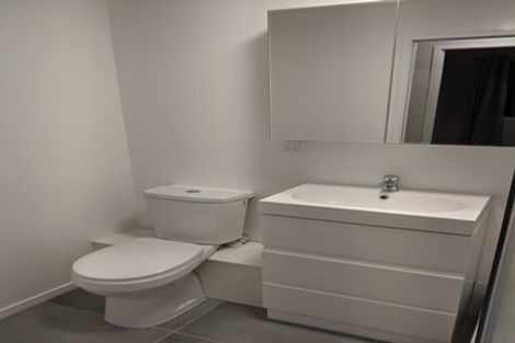 Photo of property in 39 Tamahere Drive, Glenfield, Auckland, 0629