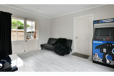 Photo of property in 11a Milton Road, Orewa, 0931